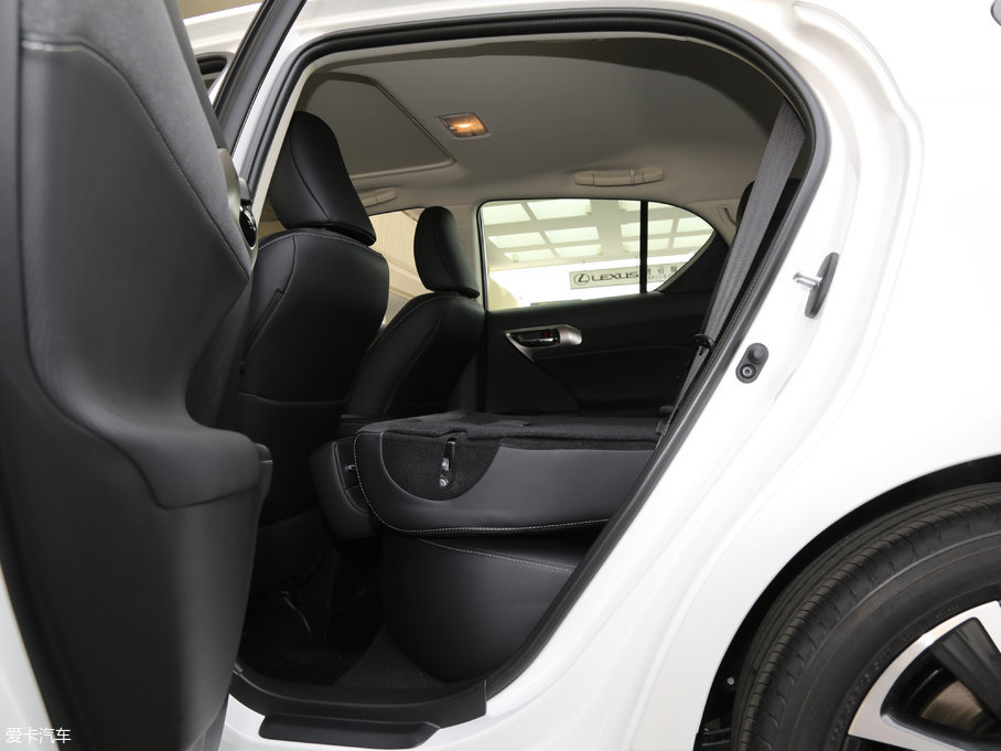 2017׿_˹CT 200h m ɫ