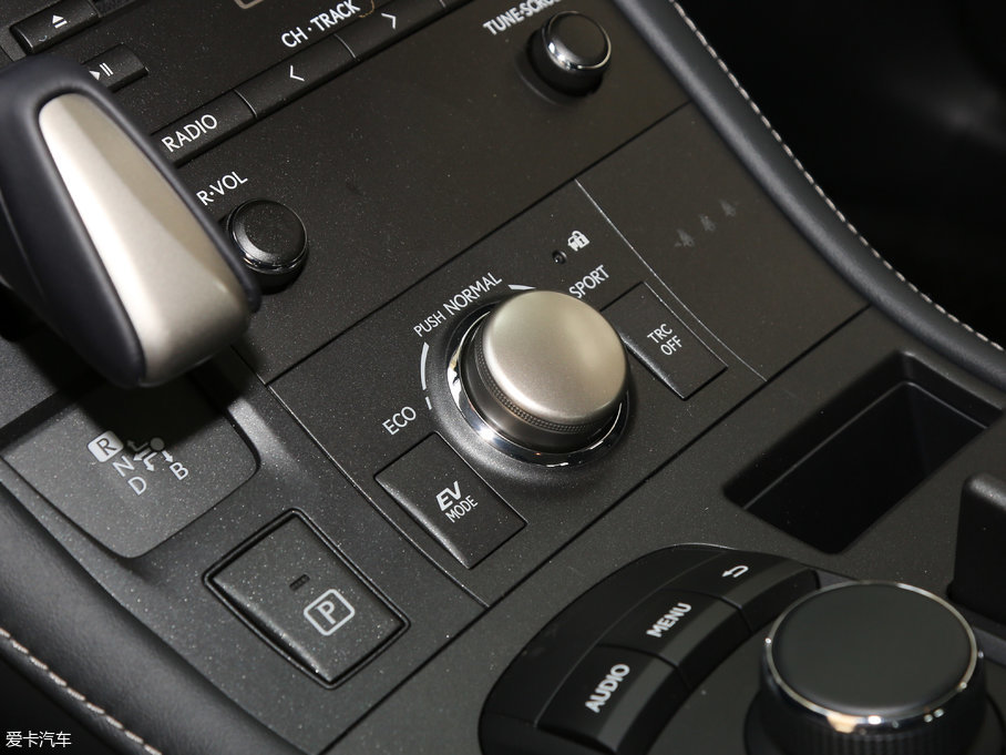 2017׿_˹CT 200h m ɫ