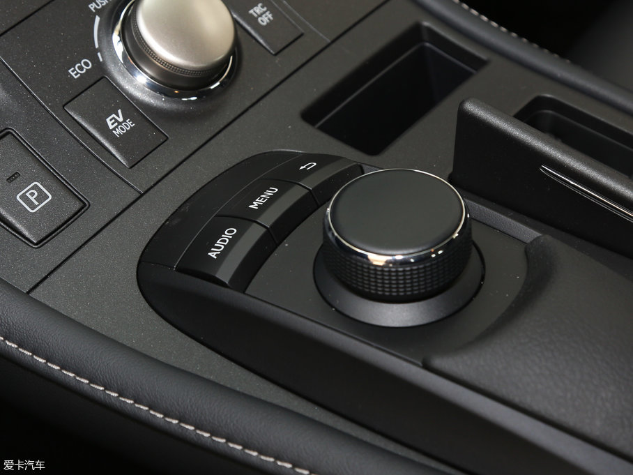 2017׿_˹CT 200h m ɫ