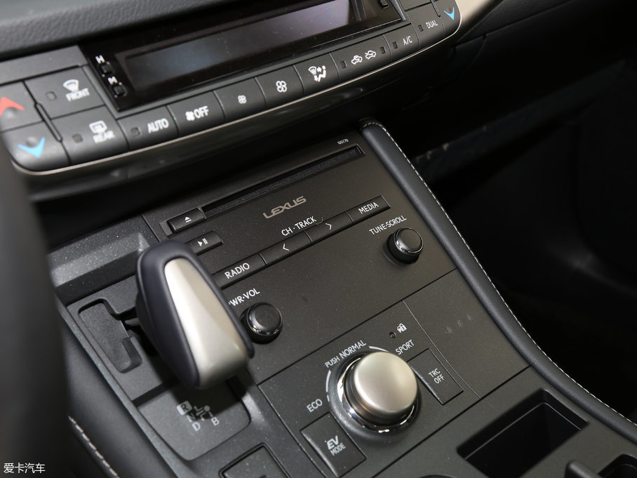 2017׿_˹CT 200h m ɫ