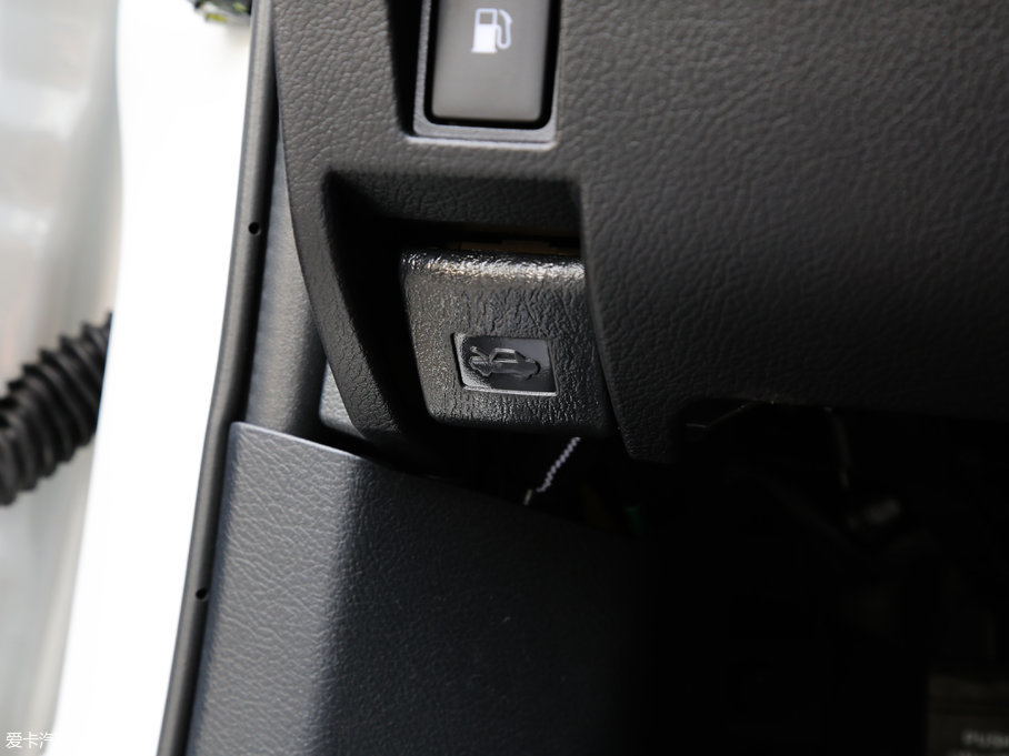 2017׿_˹CT 200h m ɫ