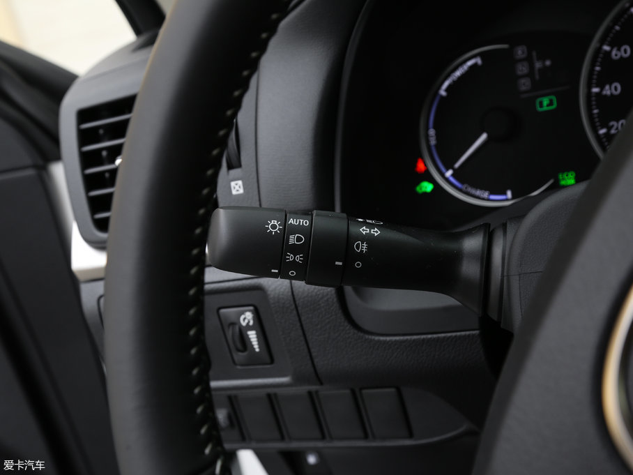 2017׿_˹CT 200h m ɫ