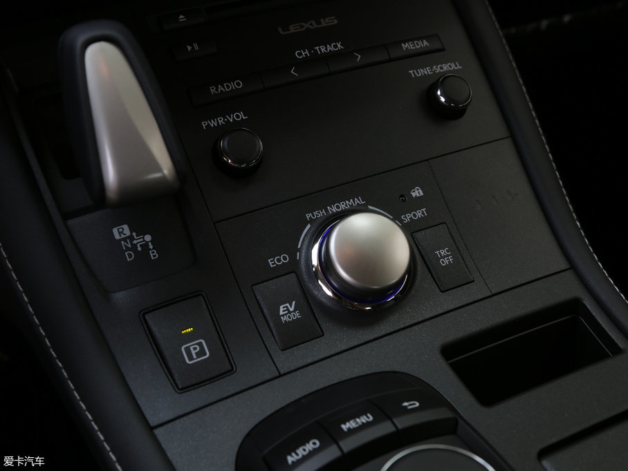 2017׿_˹CT 200h m ɫ