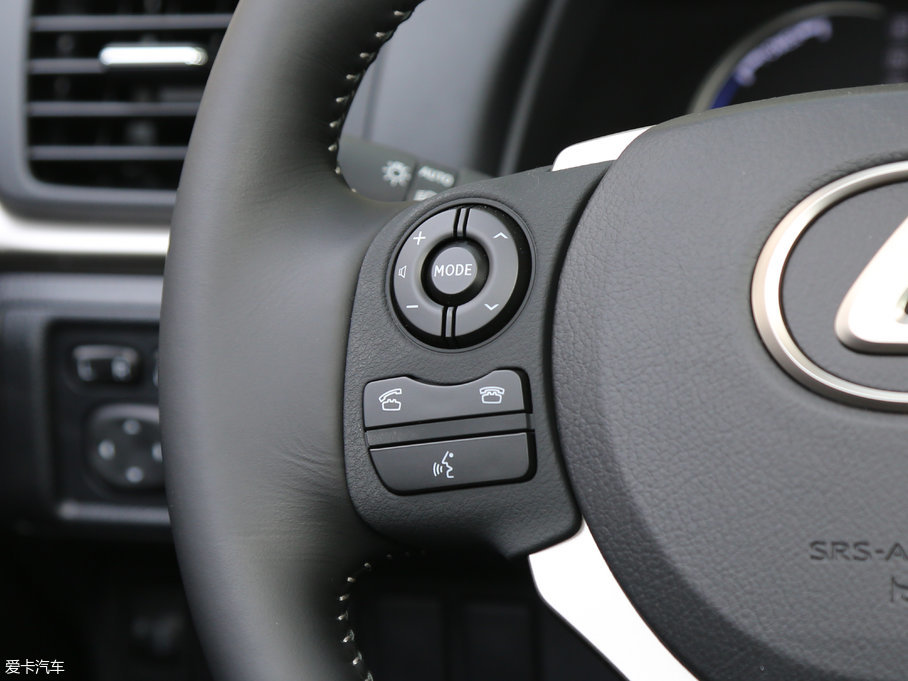 2017׿_˹CT 200h m ɫ