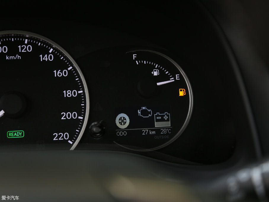 2017׿_˹CT 200h m ɫ