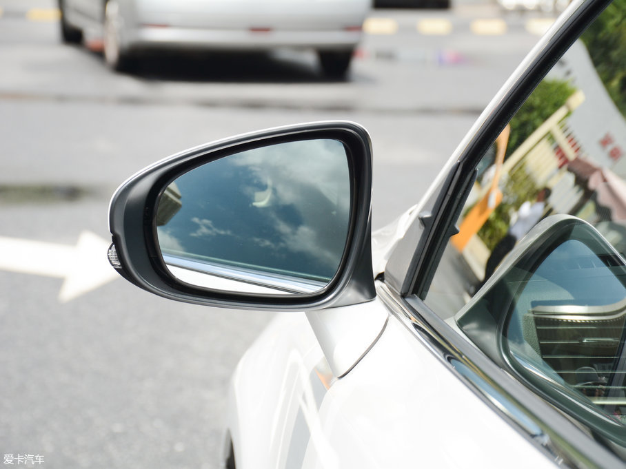 2017׿_˹CT 200h Ӣ ɫ