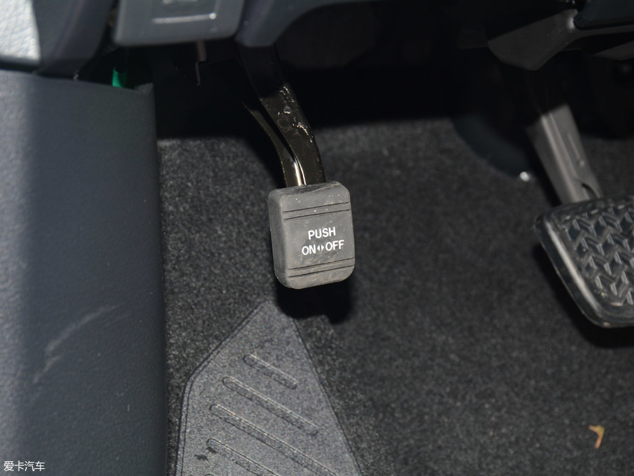 2017���׿��_˹CT 200h ��Ӣ�� ��ɫ