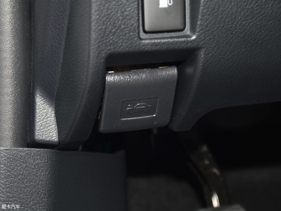 2017���׿��_˹CT 200h ��Ӣ�� ��ɫ