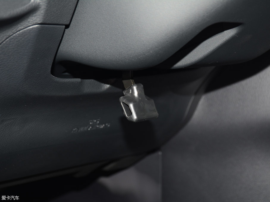 2017���׿��_˹CT 200h ��Ӣ�� ��ɫ