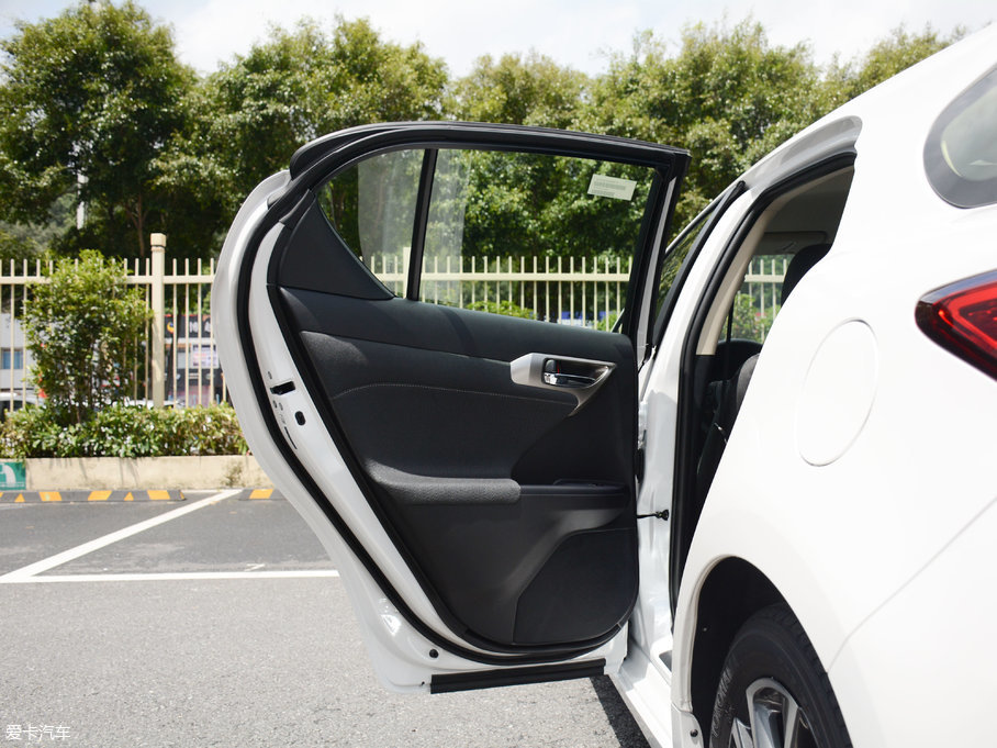 2017׿_˹CT 200h Ӣ ɫ