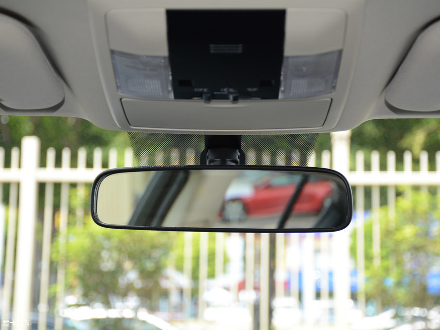 2017���׿��_˹CT 200h ��Ӣ�� ��ɫ