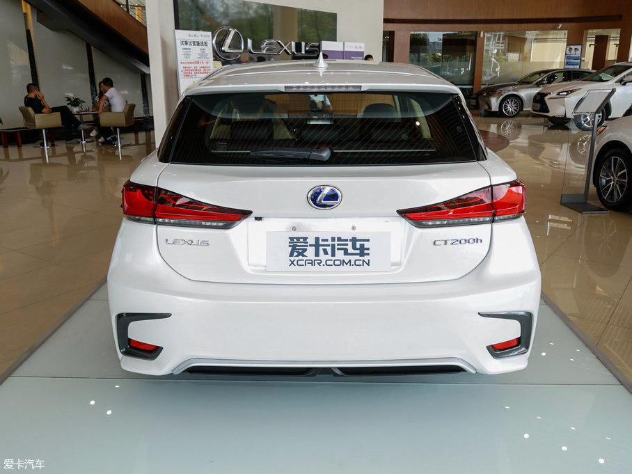 2017׿_˹CT 200h m ɫ