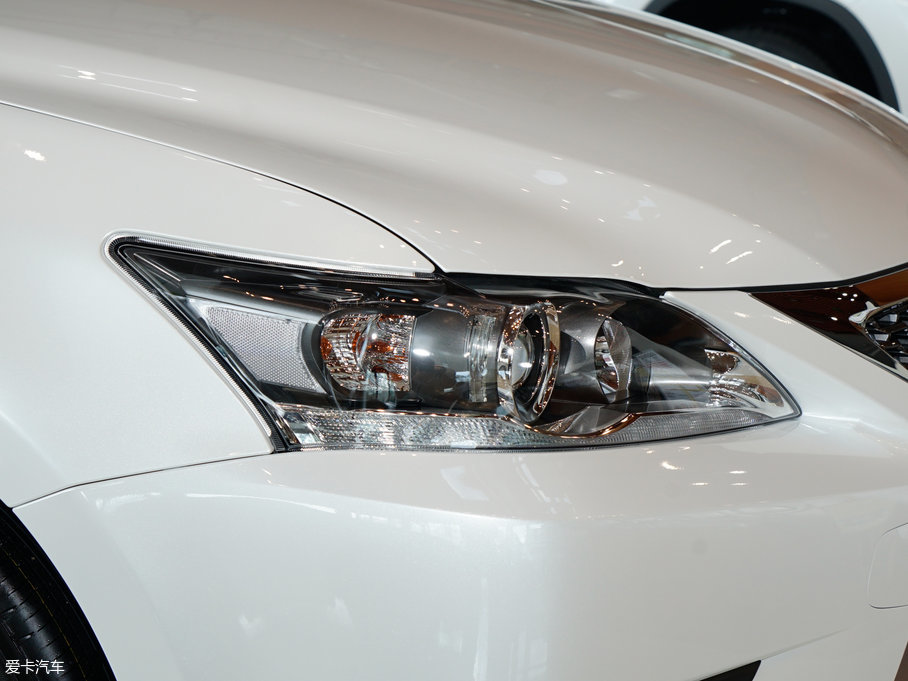 2017׿_˹CT 200h m ɫ