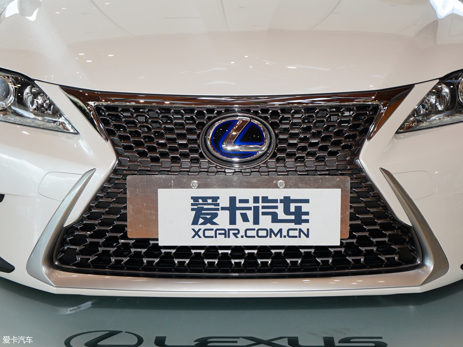 2017׿_˹CT 200h m ɫ