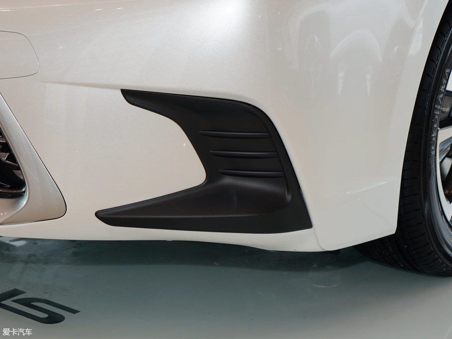 2017׿_˹CT 200h m ɫ