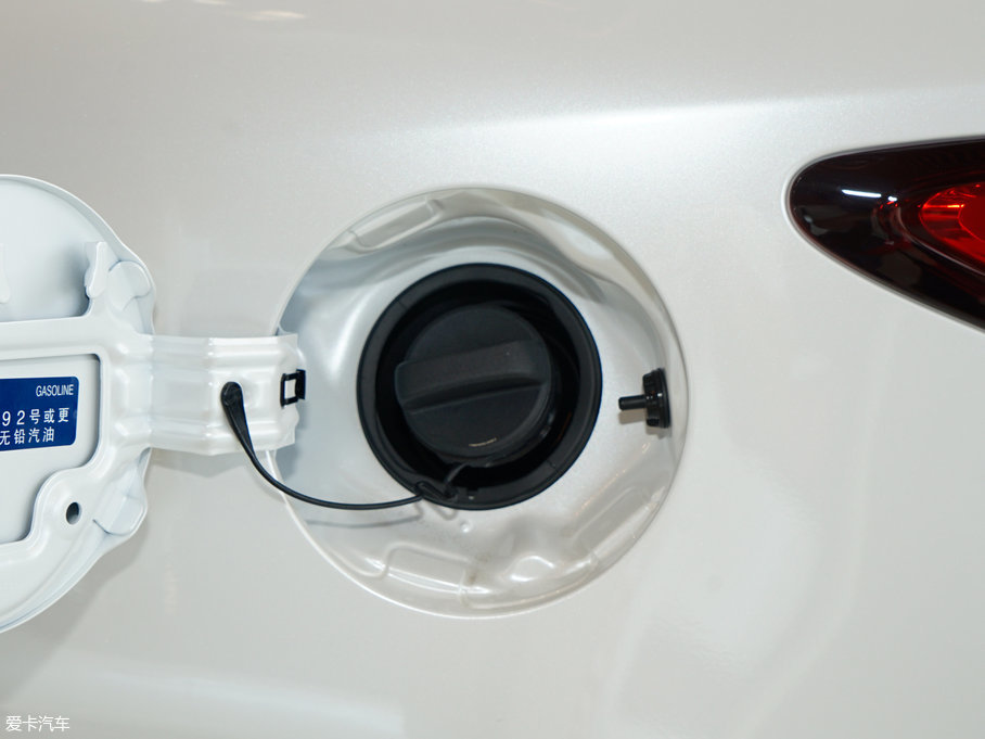 2017׿_˹CT 200h m ɫ