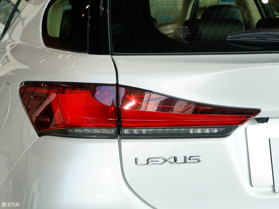 2017׿_˹CT 200h m ɫ