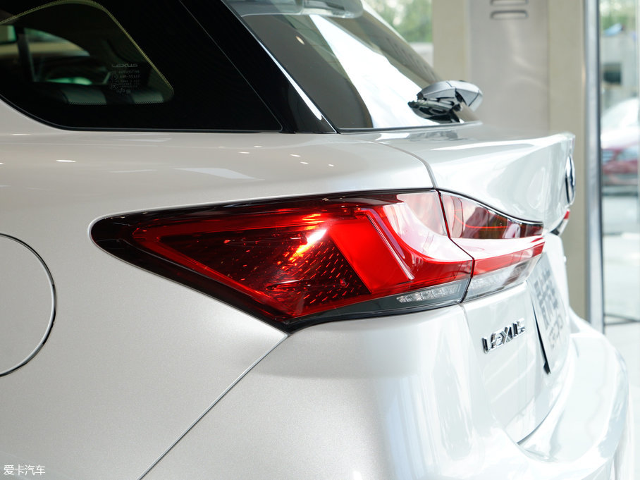 2017׿_˹CT 200h m ɫ