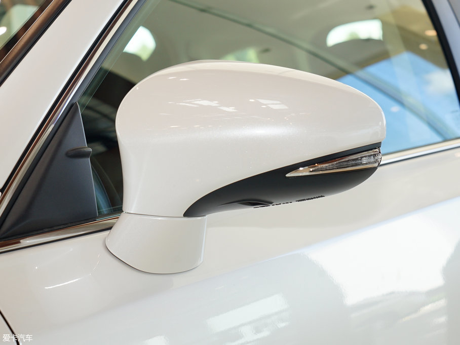 2017׿_˹CT 200h m ɫ