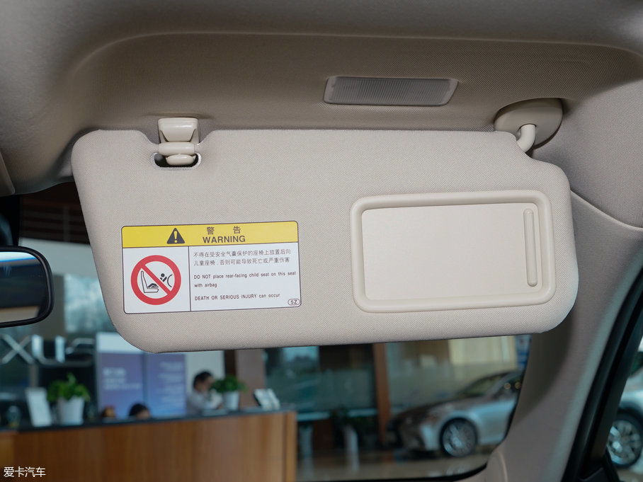 2017׿_˹CT 200h m ɫ