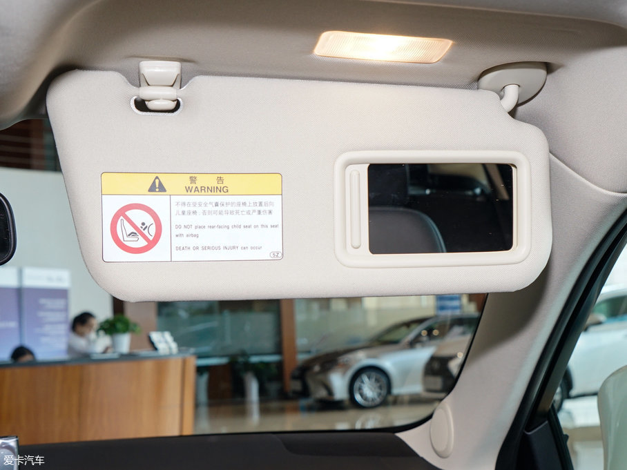 2017׿_˹CT 200h m ɫ