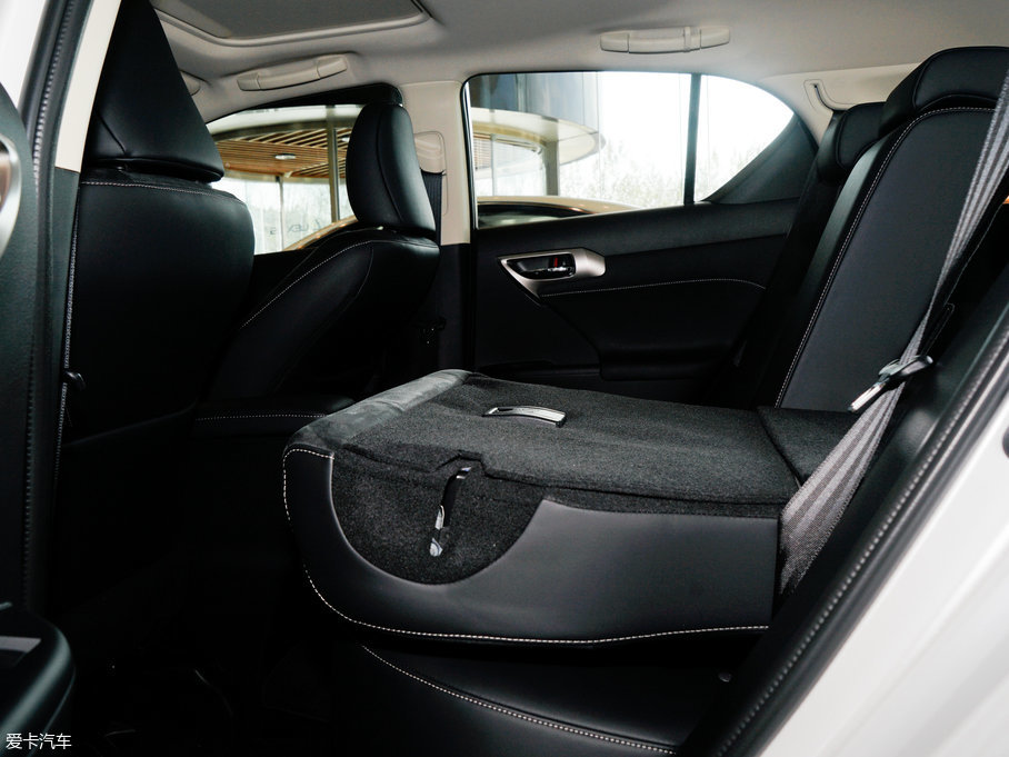 2017׿_˹CT 200h m ɫ