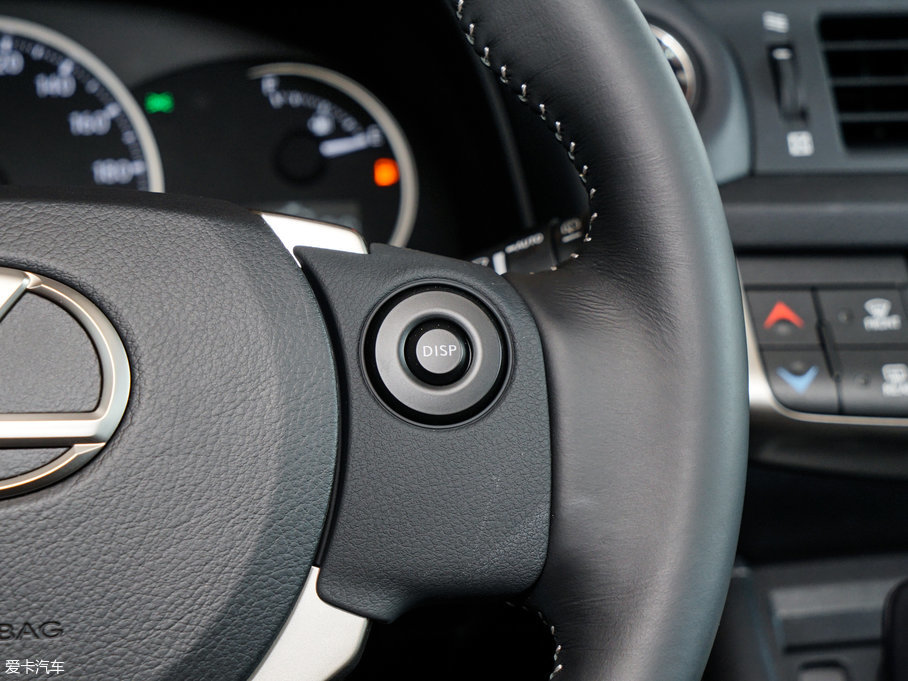 2017׿_˹CT 200h m ɫ