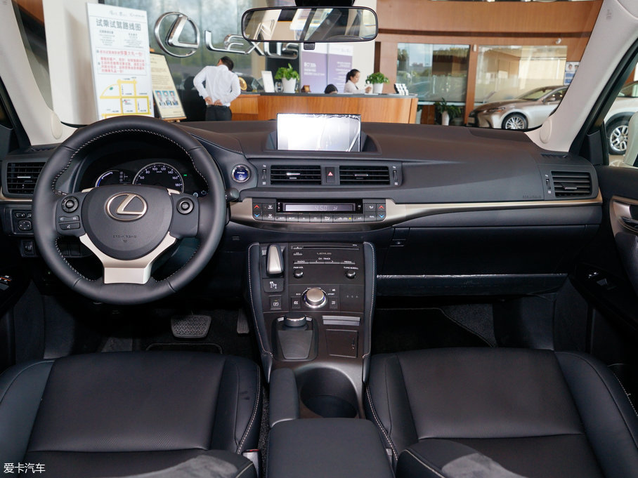 2017׿_˹CT 200h m ɫ