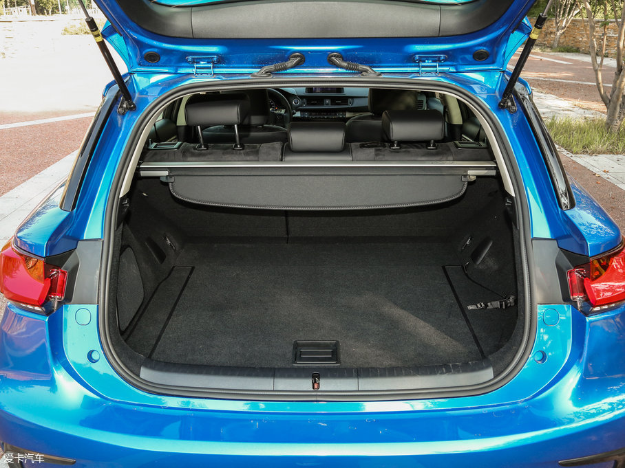 2017׿_˹CT 200h m ɫ