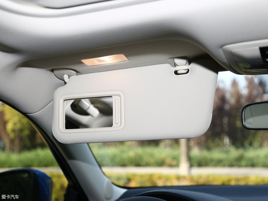 2017׿_˹CT 200h m ɫ