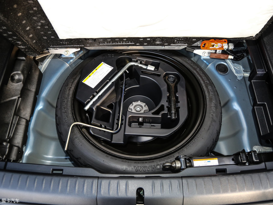 2017׿_˹CT 200h m ɫ