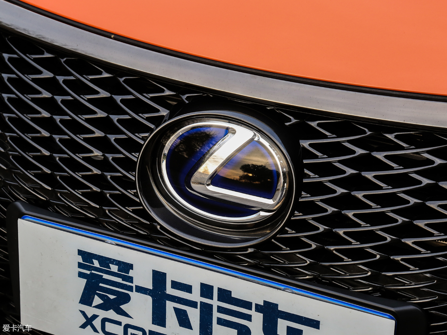 2017׿_˹CT 200h F SPORT pɫ