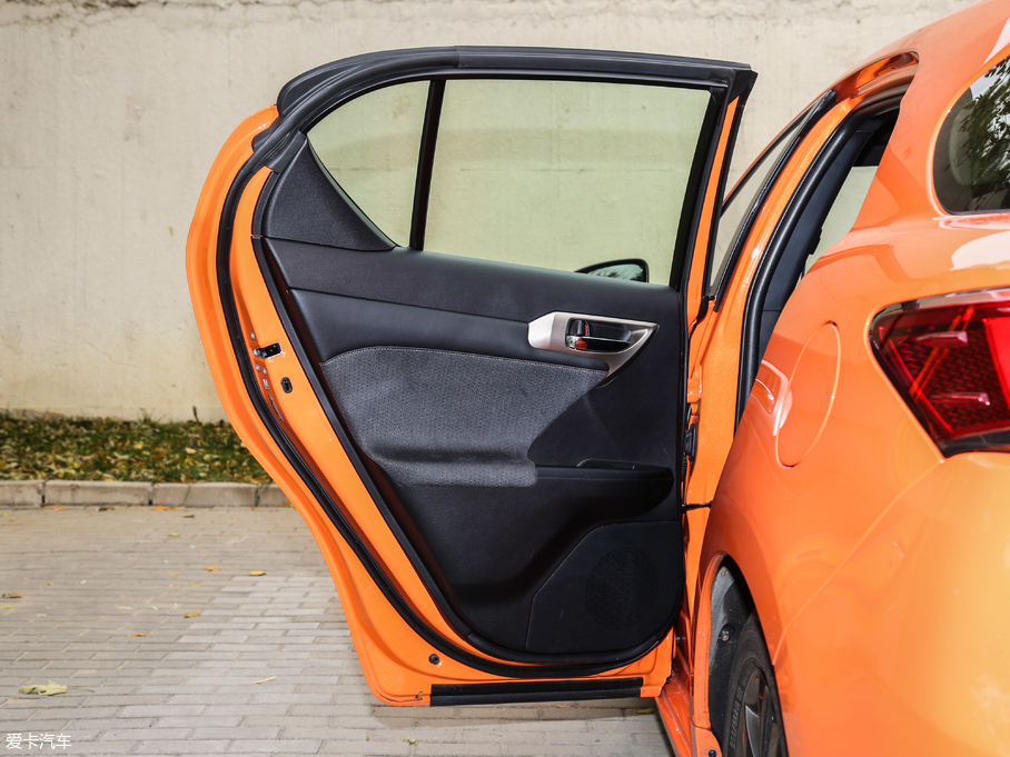 2017׿_˹CT 200h F SPORT pɫ