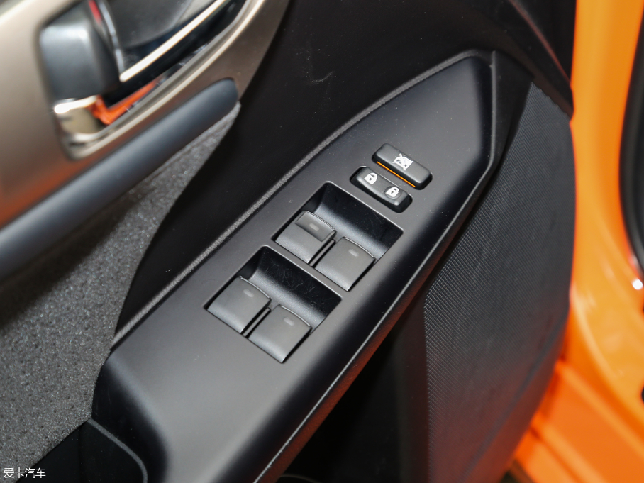 2017׿_˹CT 200h F SPORT pɫ