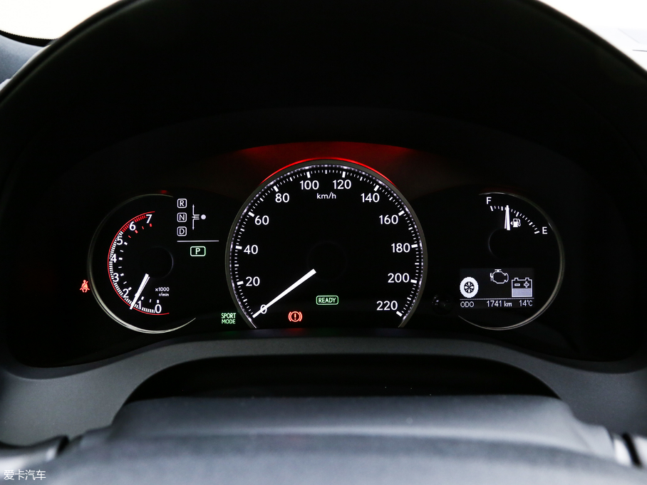 2017׿_˹CT 200h F SPORT pɫ