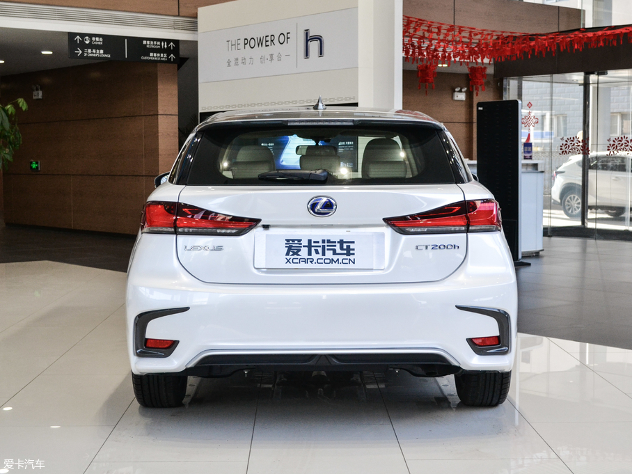 2017׿_˹CT 200h m pɫ