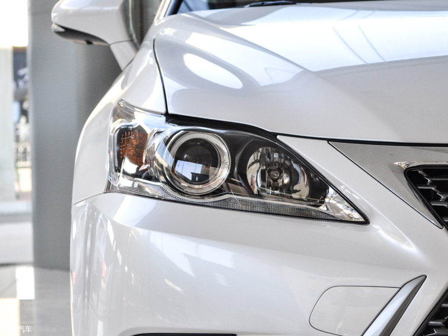 2017׿_˹CT 200h m pɫ