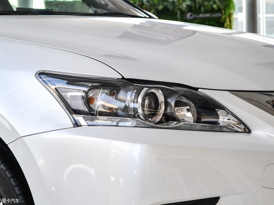 2017׿_˹CT 200h m pɫ