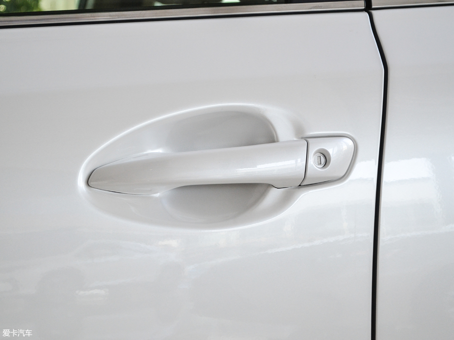 2017׿_˹CT 200h m pɫ