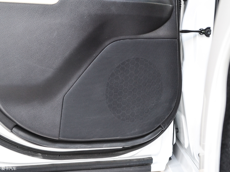 2017׿_˹CT 200h m pɫ