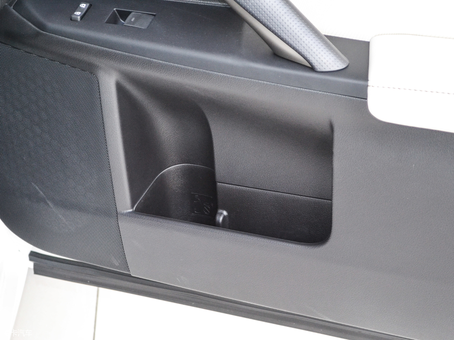 2017׿_˹CT 200h m pɫ