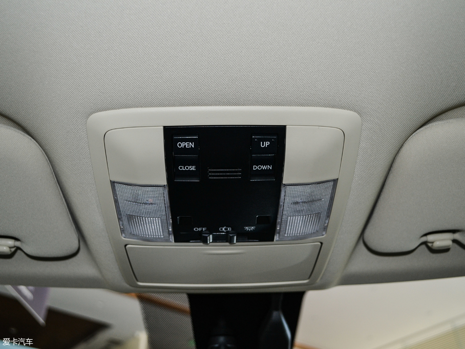 2017׿_˹CT 200h m pɫ