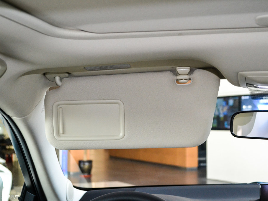 2017׿_˹CT 200h m pɫ