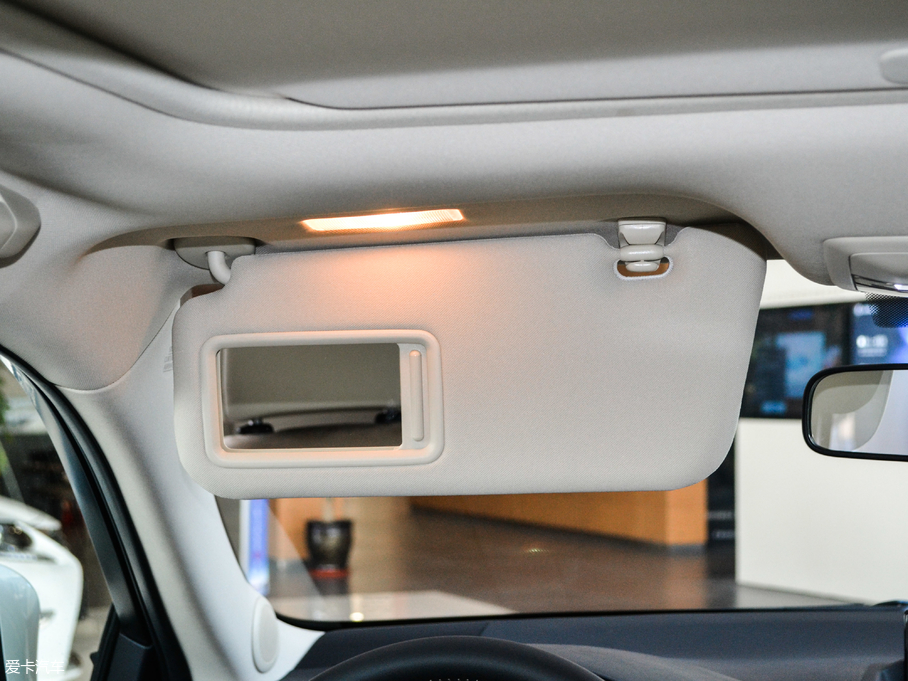 2017׿_˹CT 200h m pɫ