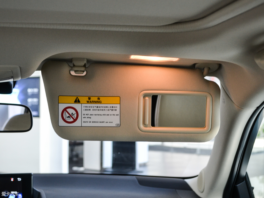 2017׿_˹CT 200h m pɫ