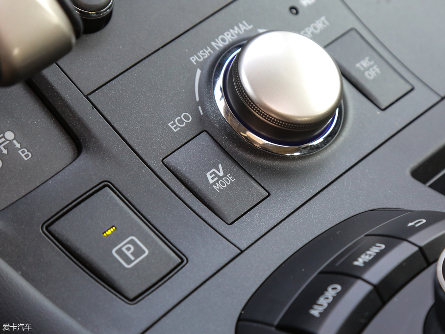 2017׿_˹CT 200h m ɫ