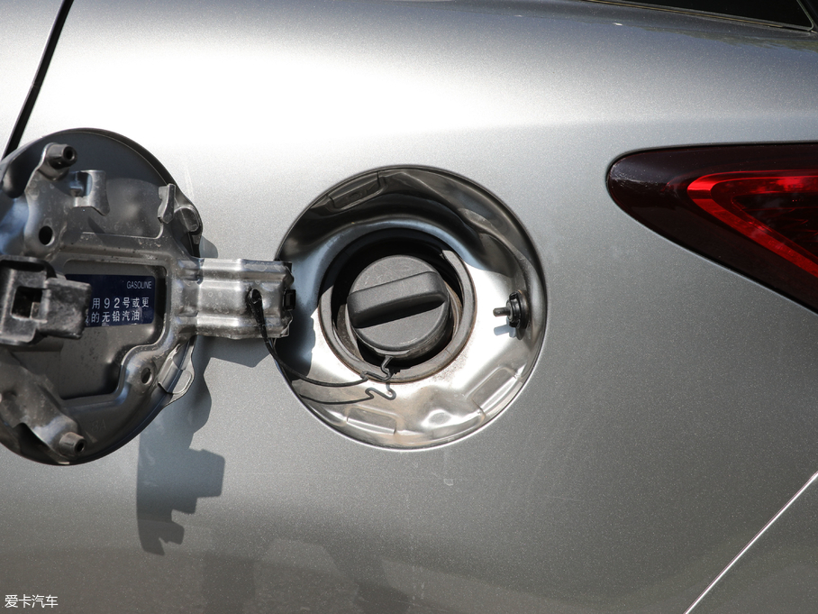 2017׿_˹CT 200h m ɫ