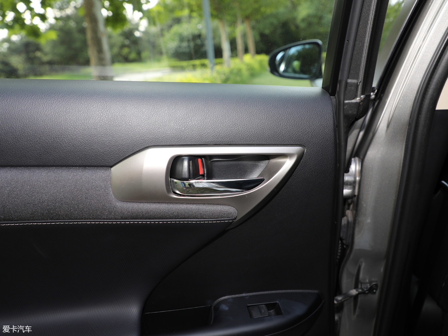 2017׿_˹CT 200h m ɫ