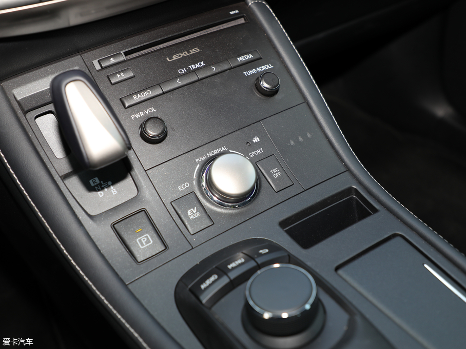 2017׿_˹CT 200h m ɫ