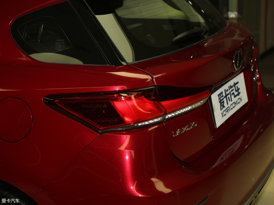 2017׿_˹CT 200h m ɫ